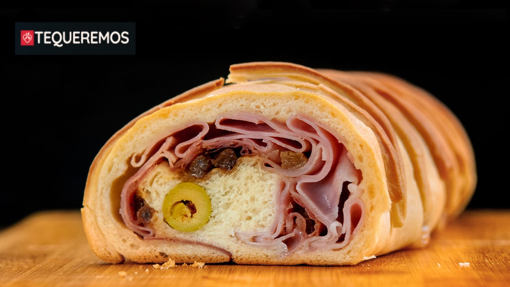 pan-de-jamon-venezolano.webp